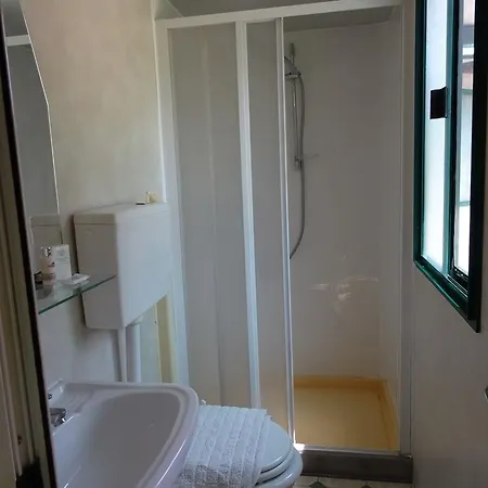 Cascina Le Volpi Campsite Solferino