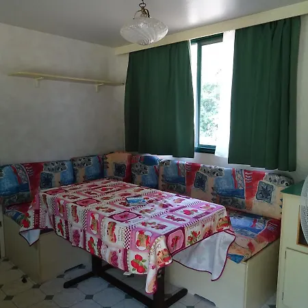 Cascina Le Volpi Campsite Solferino